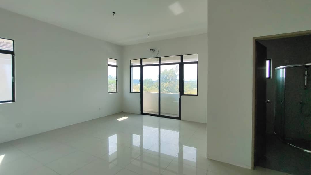Double Storey Semi-D, Meru Mutiara - photo 7