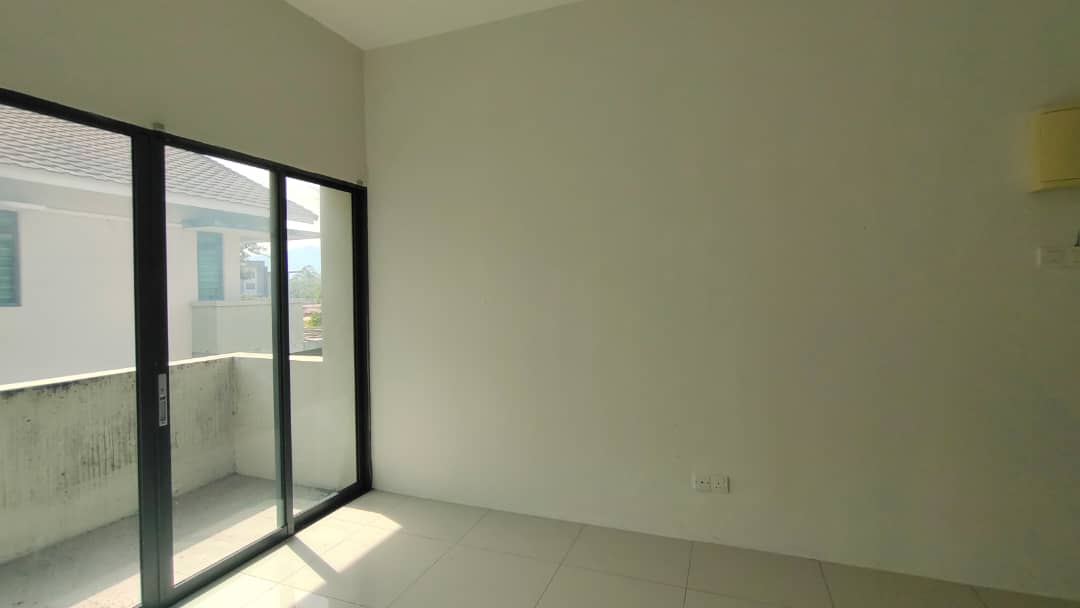 Double Storey Semi-D, Meru Mutiara - photo 11