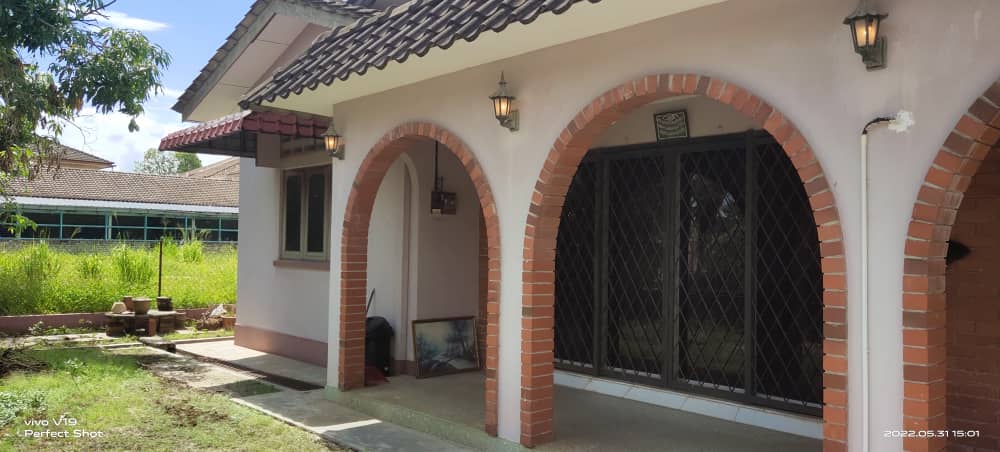 Single Storey Bungalow Desa Perwira Ipoh - photo 12