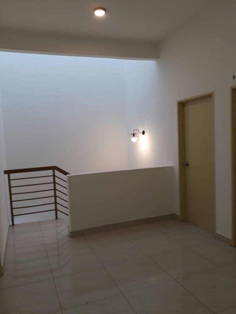 Double Storey Terrace Meru Perdana 2 - photo 8