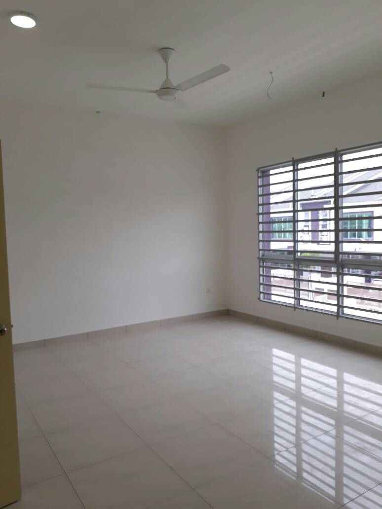 Double Storey Terrace Meru Perdana 2 - photo 9