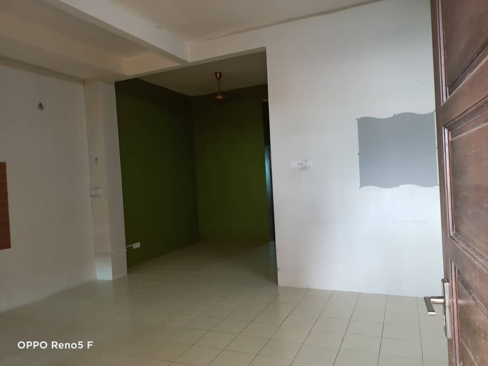 Double Storey Terrace at Meru Suria Opposite Field - photo 2