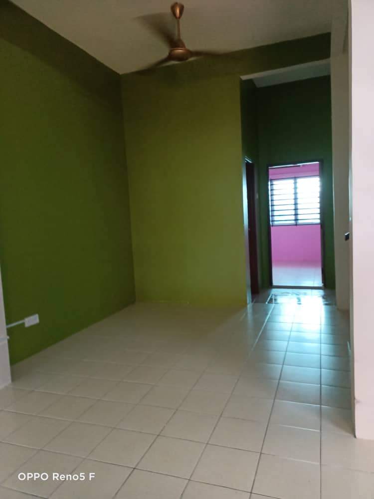 Double Storey Terrace at Meru Suria Opposite Field - photo 5