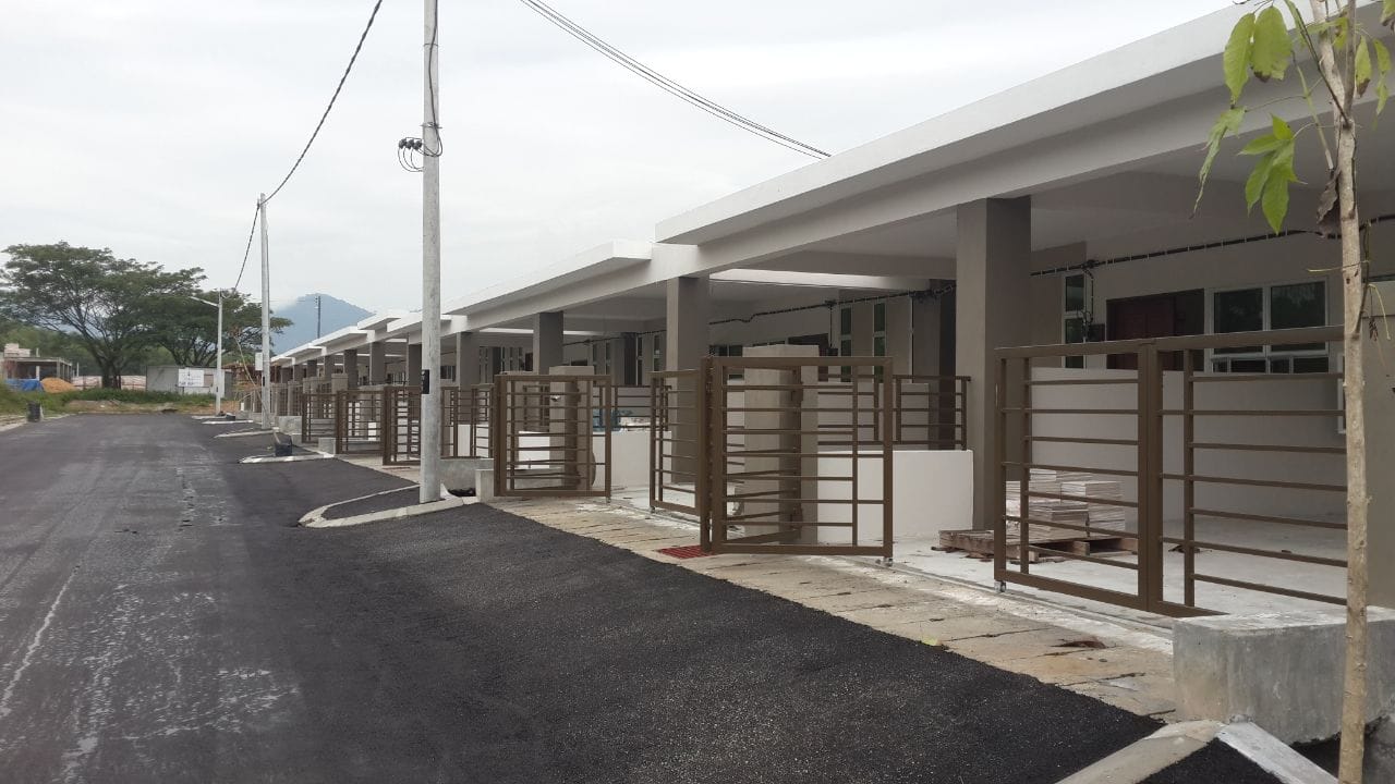 TERES SETINGKAT UNTUK DIJUAL DI METRO PENGKALAN - photo 2