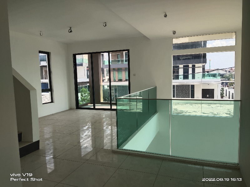3 Storey Corner Bungalow, Kinara Parview - photo 11