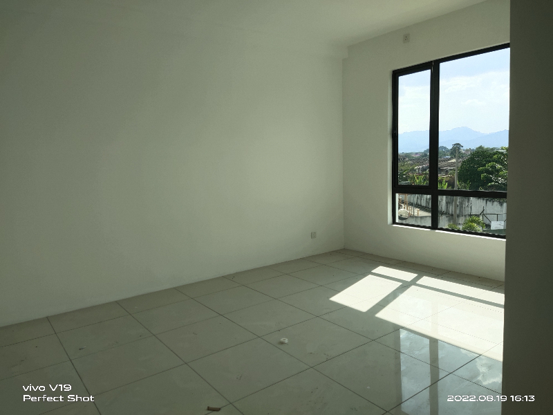 3 Storey Corner Bungalow, Kinara Parview - photo 12