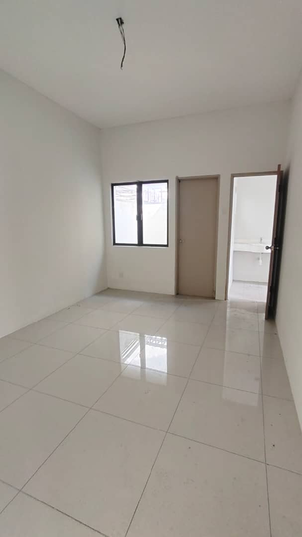 Double Storey Semi-D Facing Open, Meru Mutiara - photo 11