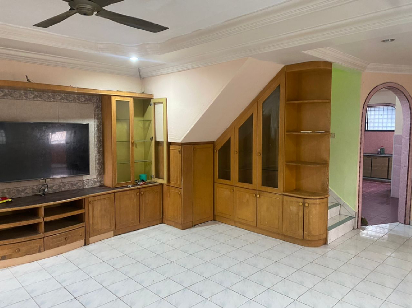Double Storey Terrace End Lot, Taman Silibin - photo 3