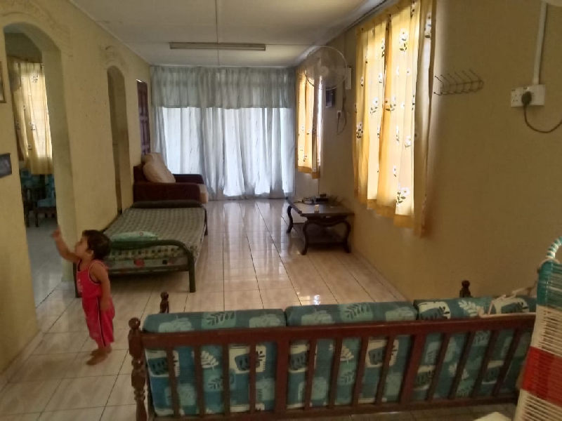 Single Storey Terrace, Taman Sri Raia - photo 2