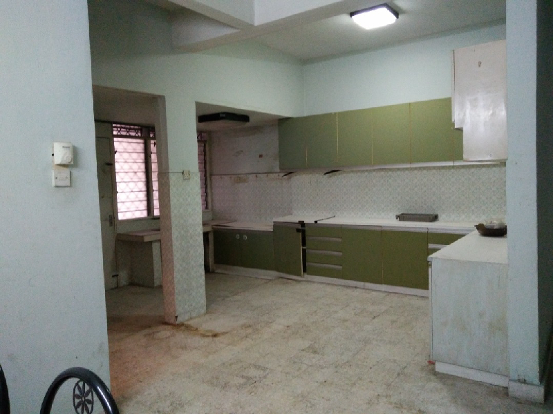 Double Storey Terrace, Ipoh Garden East Facing Main Road - photo 9