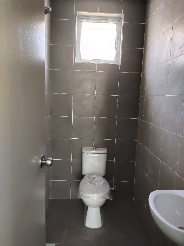 Brand New Single Storey Corner Taman Lapangan Saujana - photo 11