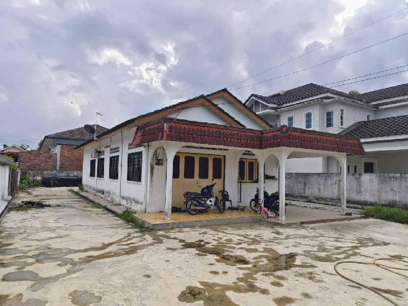 Single Storey Meru Height Bungalow - photo 2