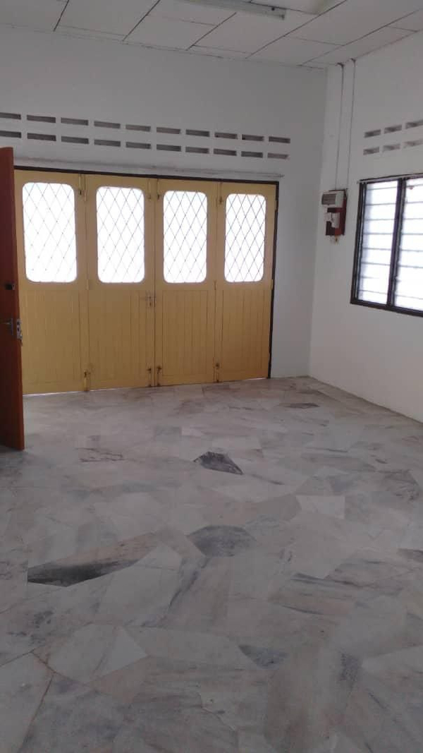 Single Storey Meru Height Bungalow - photo 3