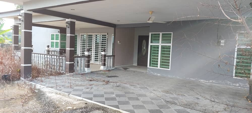 Single Storey Bungalow Kg Jelutong Malim Nawar - photo 2