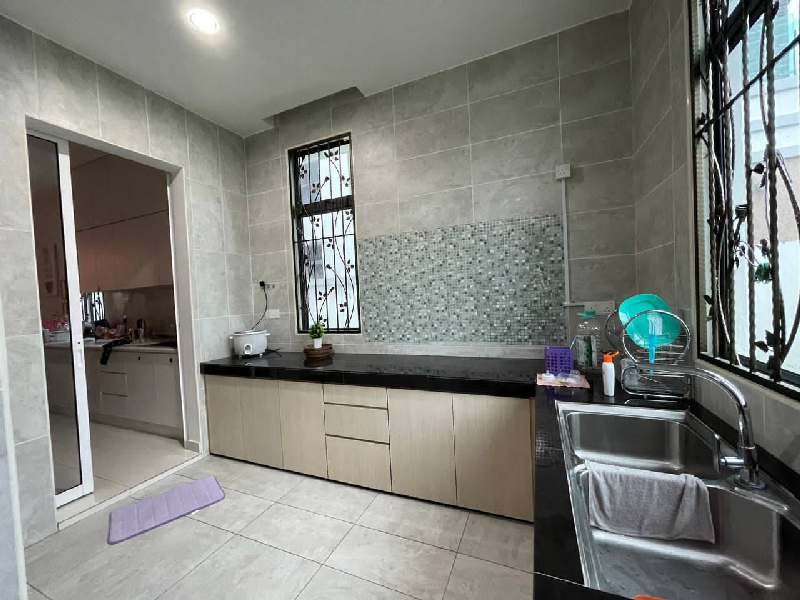 3 Storey Semi-D Golfview, Taman Golf Ipoh - photo 4