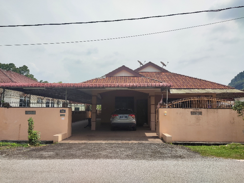 Single Storey Bungalow Batu 4, Tambun - photo 3