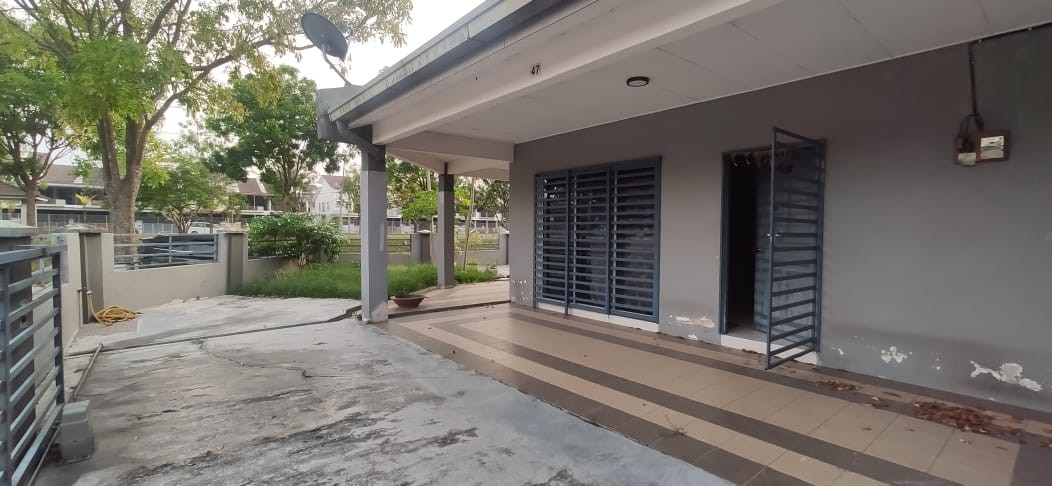 Double Storey Corner Klebang Ria - photo 2