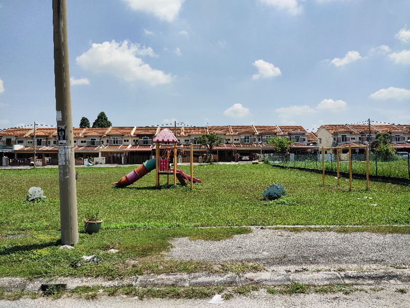 Fully Refurbished Double Storey Facing Playground Lintasan Pegoh, Pengkalan - photo 2