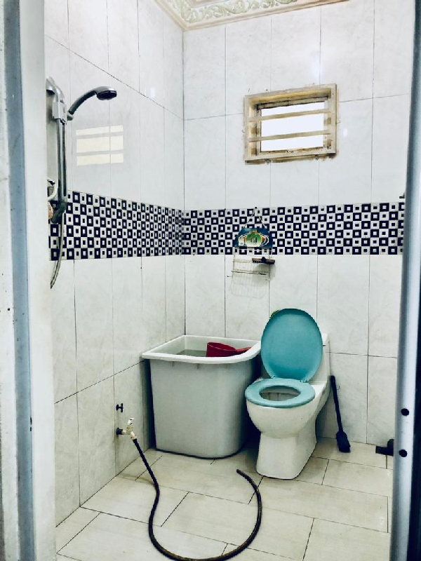 Tanah berserta rumah 3 pintu dan kedai - photo 11