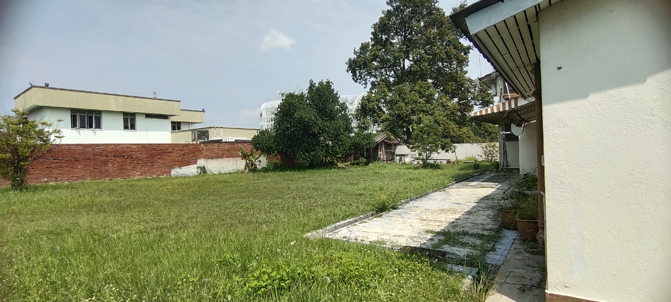 Bungalow Opposite Pantai Hospital Ipoh - photo 3