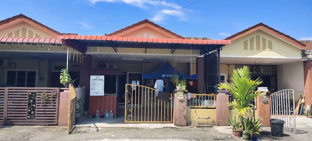 Single Storey Terrace Taman Indah Kampar - photo 2