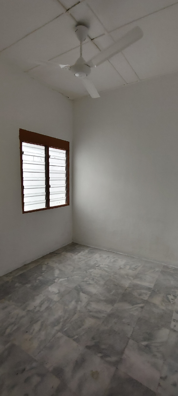 Single Storey Low Cost Medan Lapangan Sentosa - photo 9
