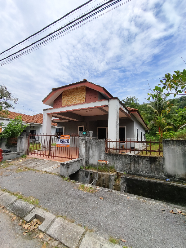 Banglo Setingkat Taman Chepor Sentosa - photo 2
