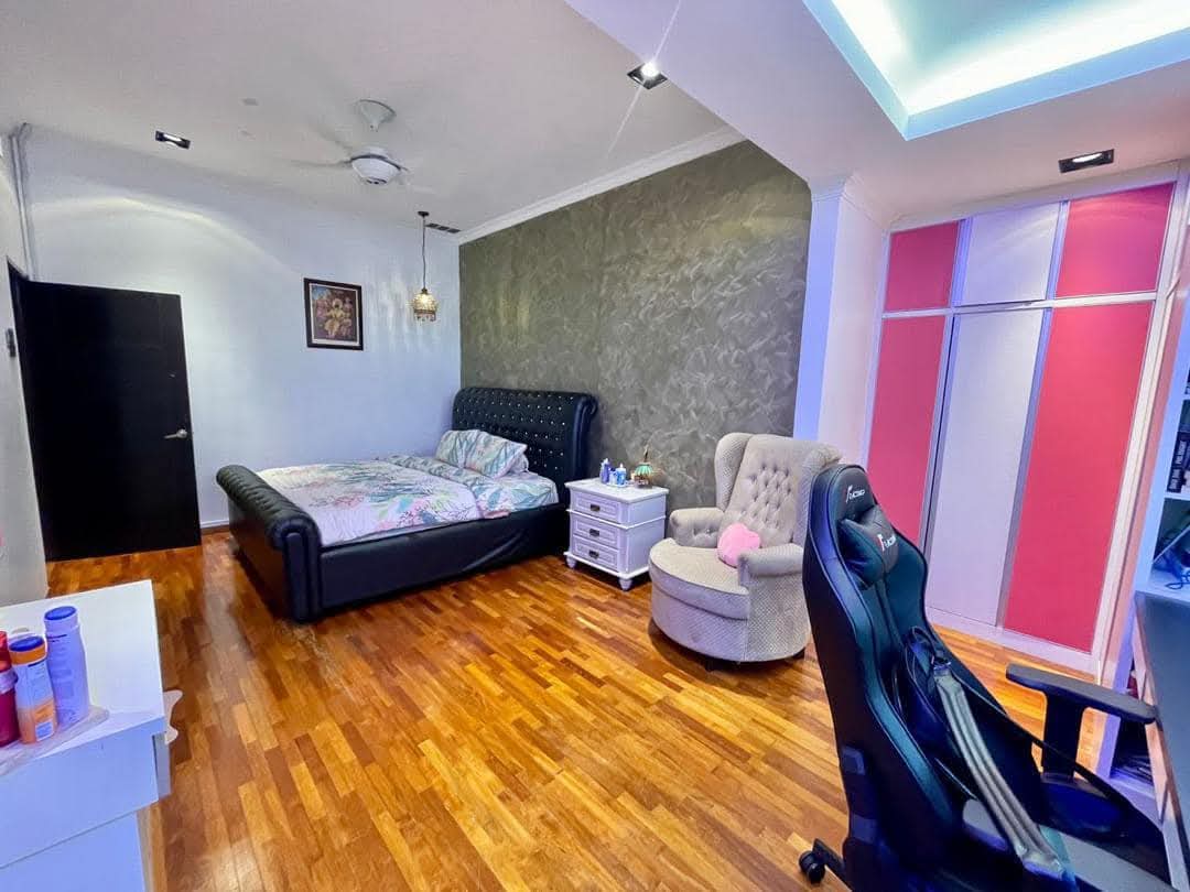 2 Storey Semi D with Swimming Pool Uplands, Tambun - photo 11
