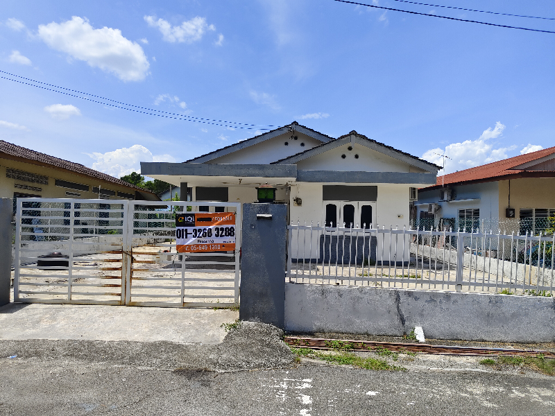 Single Storey Bungalow Kg Baru Lahat - photo 2