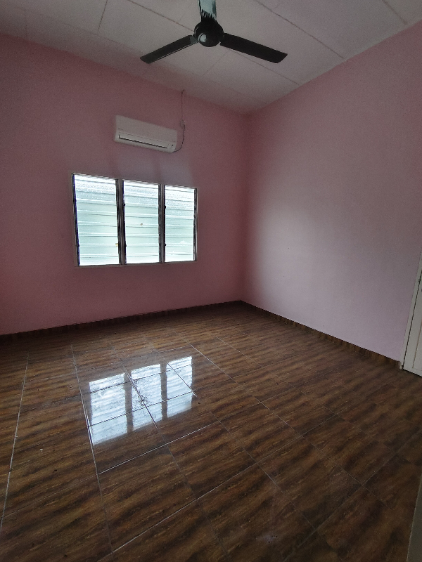 Single Storey Bungalow Kg Baru Lahat - photo 9