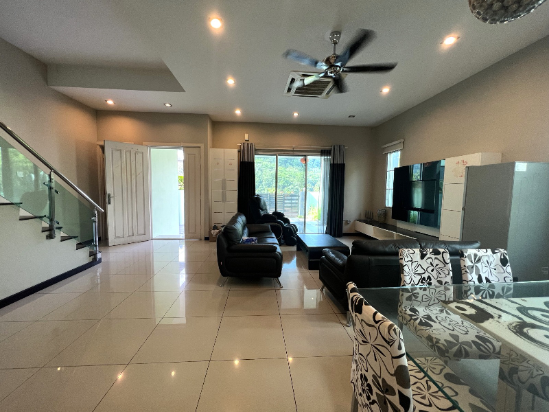 Fully Furnished Semi-D Meru Hills - photo 9
