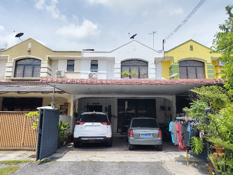Teres 2 Tingkat Taman Pinji Perdana