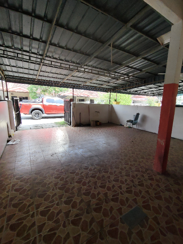 Single Storey Taman Iskandar Perdana - photo 4