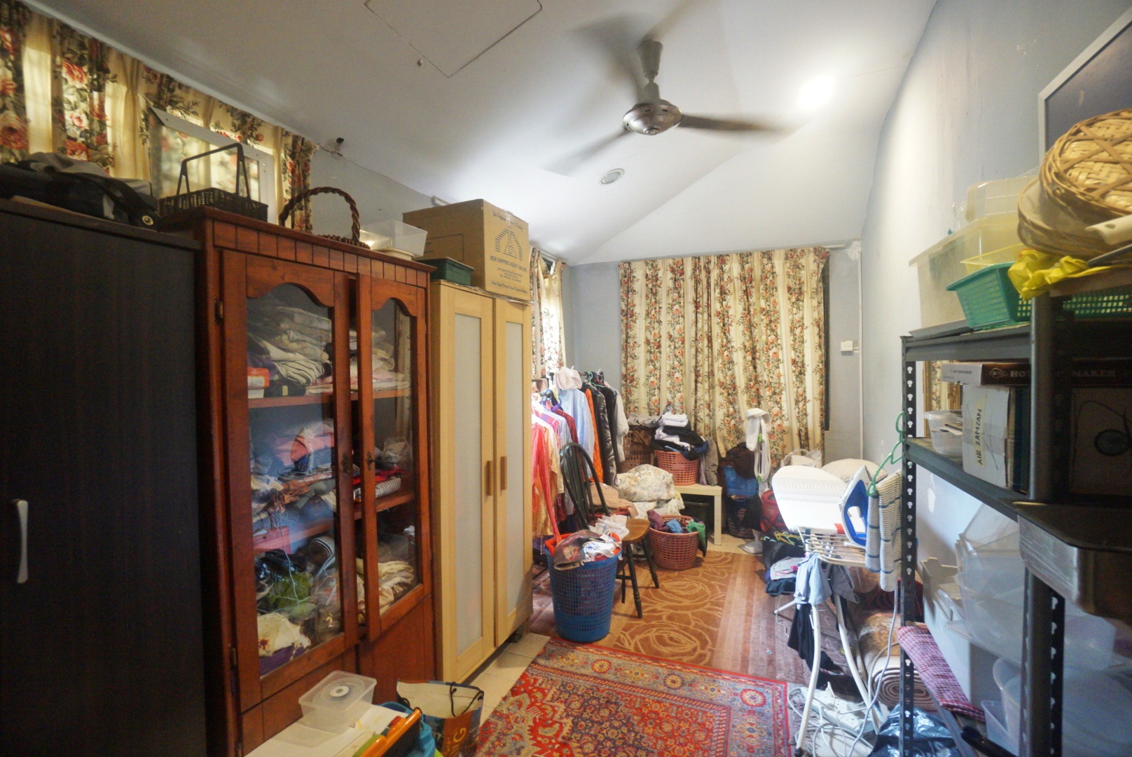 RENOVATED FACING OPEN CORNER 2 Sty Jln Birai - photo 6