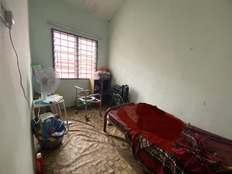 TERES SETINGKAT TAMAN KG. PADANG JAYA - photo 5
