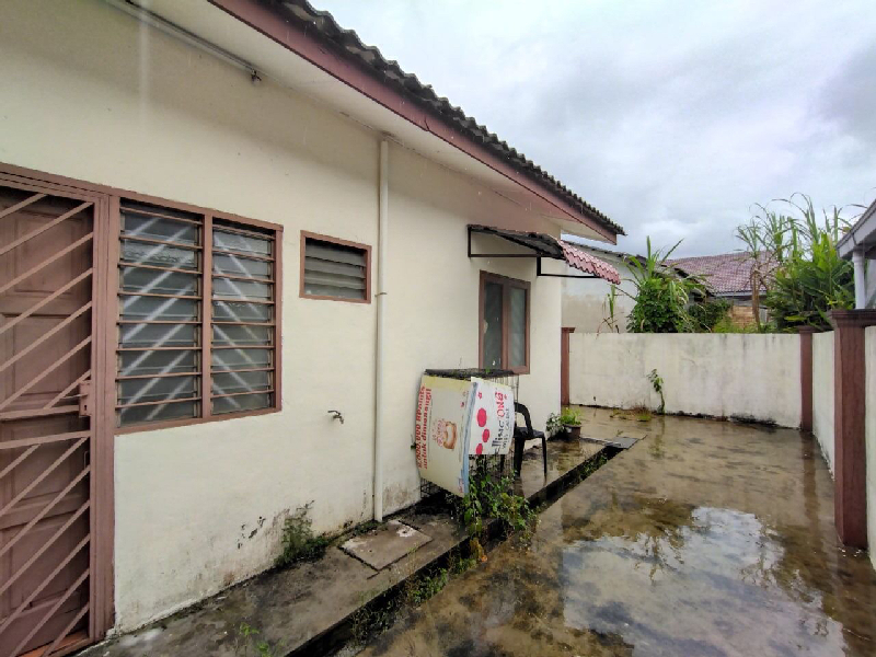 rumah semi d setingkat seri mahkota batu 12 - photo 11