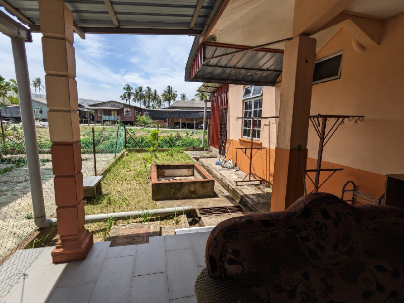 RUMAH SEMI D dua tingkat gong badak terengganu - photo 4