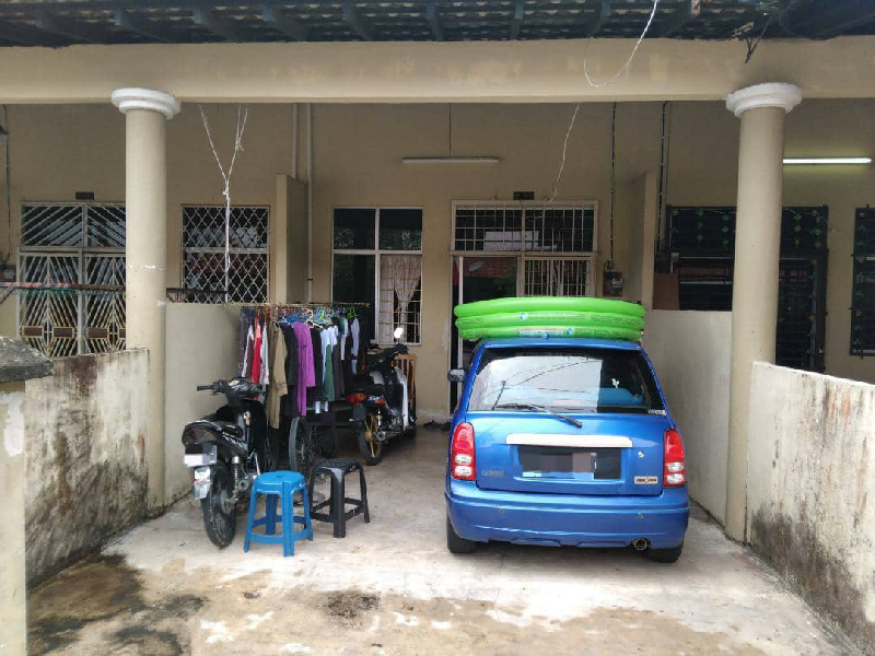 rumah dua tingkat taman seroja binjai - photo 2