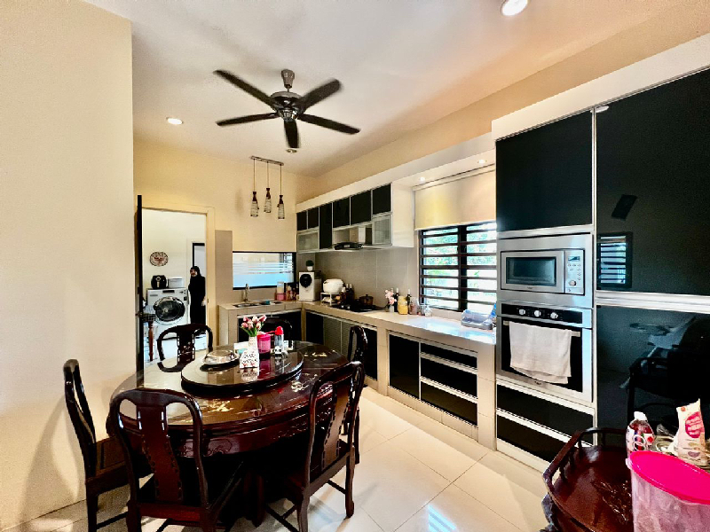 RENOVATED & LUXURY Rumah Banglo Setingkat Jeram Estate Damansara Kuantan - photo 6
