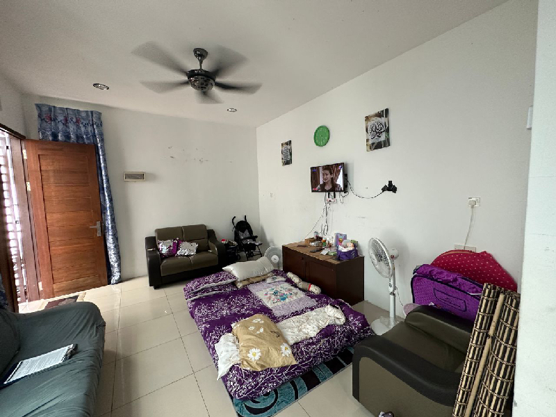Rumah teres dua tingkat alor akar - photo 2