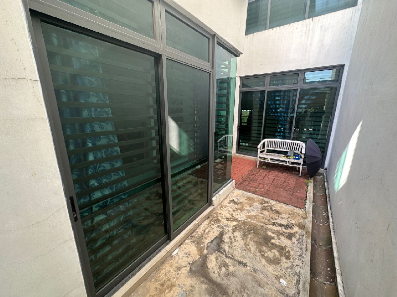 Rumah teres dua tingkat alor akar - photo 11