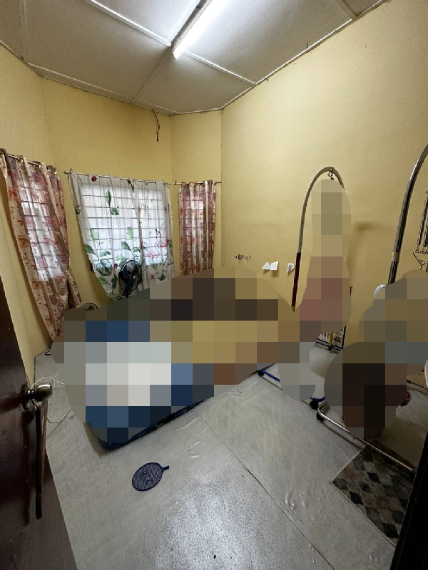 rumah teres setingkat sungai karang darat - photo 4