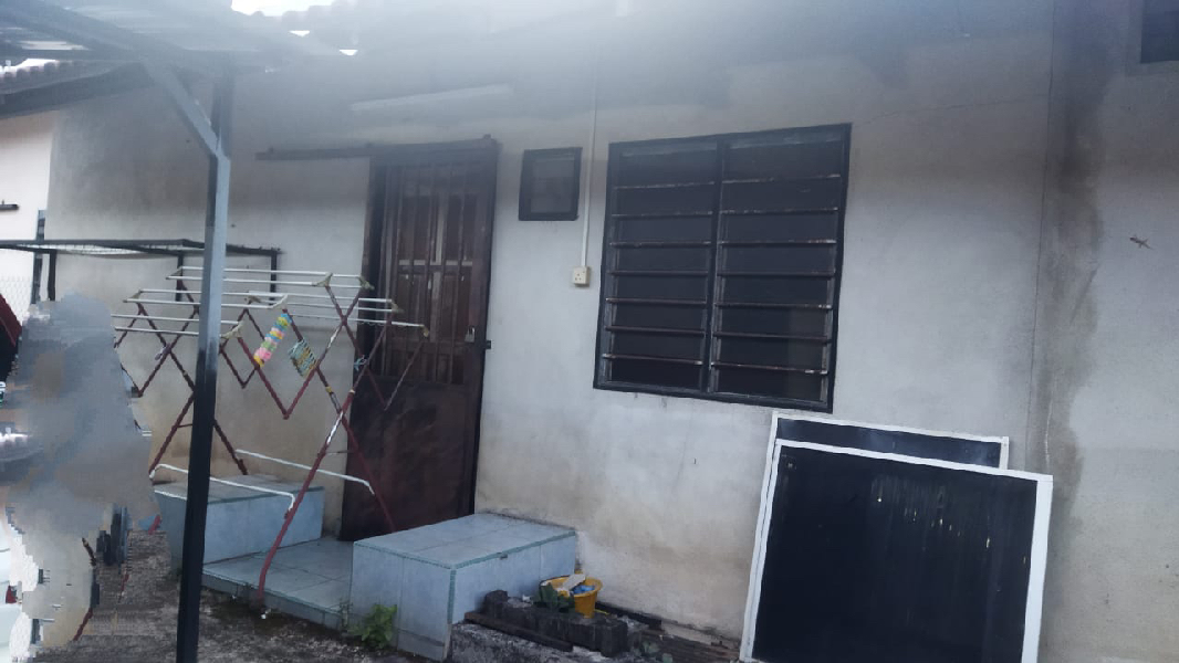 rumab teres setingkat taman permatang badak perdana - photo 9
