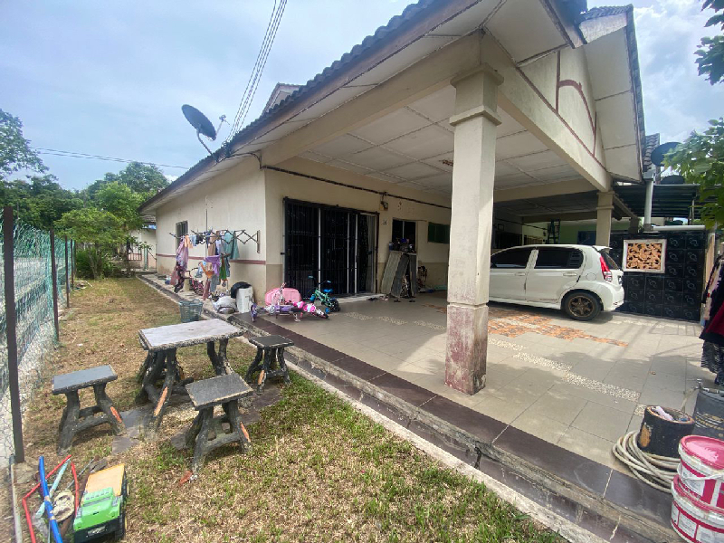 rumah teres endlot taman rasau - photo 2