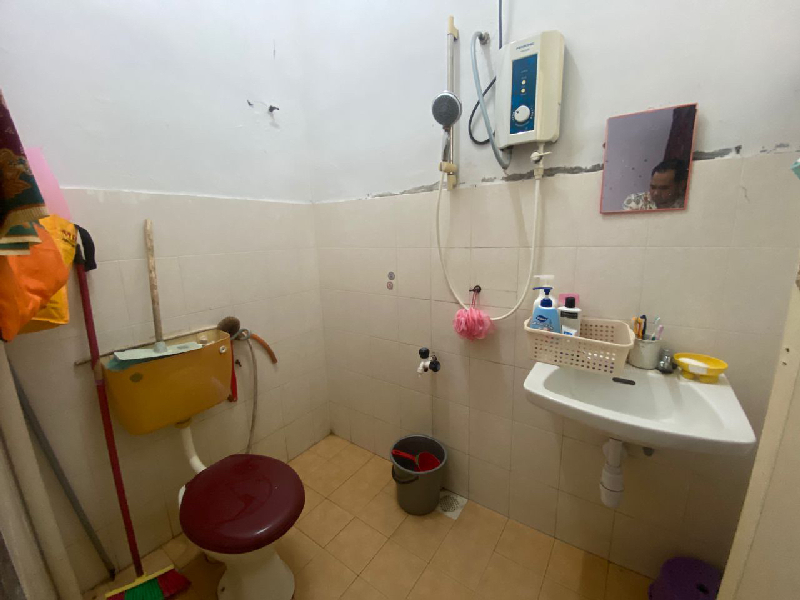 rumah teres endlot taman rasau - photo 10