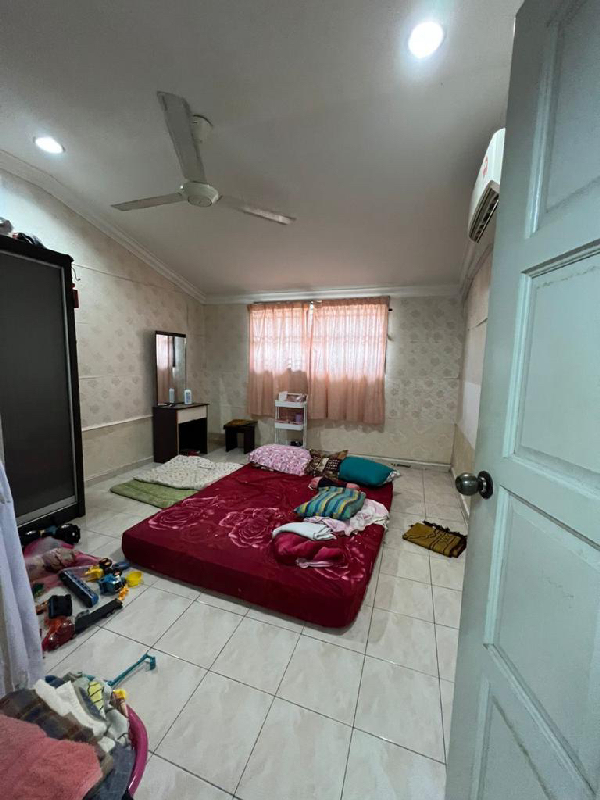 cantik rumah teres setingkat taman psj sg karang - photo 4