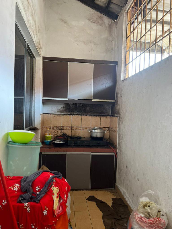 cantik rumah teres setingkat taman psj sg karang - photo 11