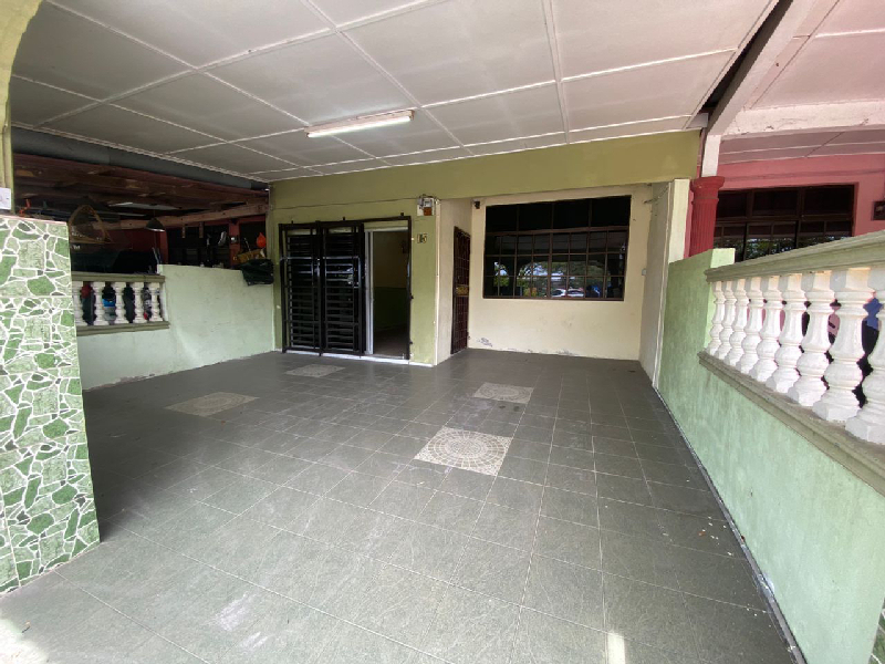 rumah teres setingkat taman sg isap perdana - photo 2