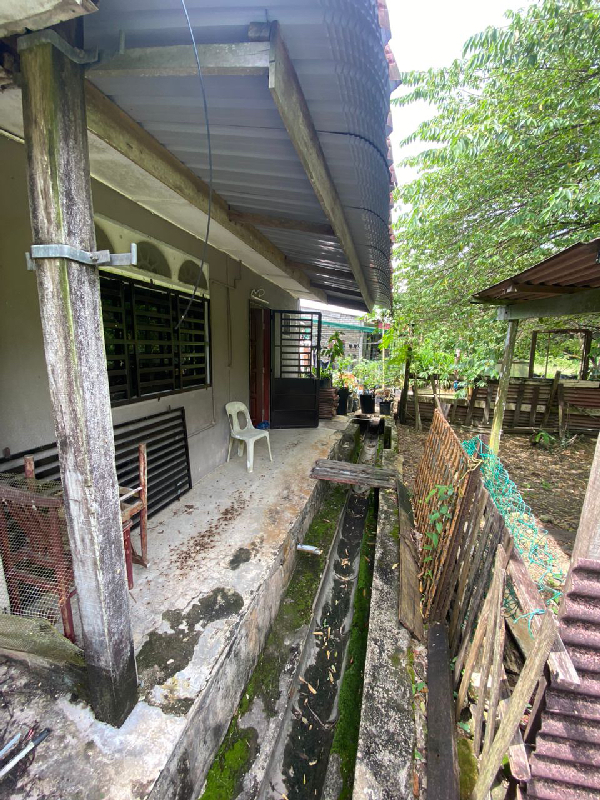 rumah teres setingkat taman sg isap perdana - photo 13