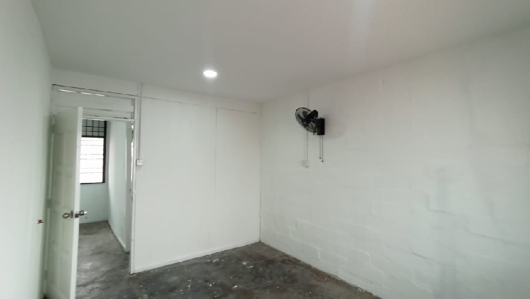 rumah teres setingkat taman tas baru reno - photo 4